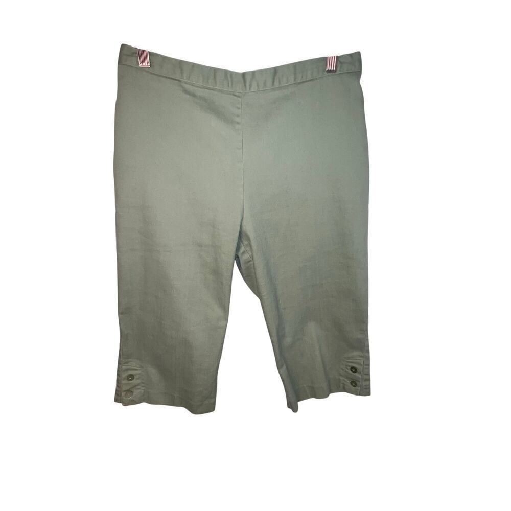 Alfred Dunner Womens 12P Stretch Studded Elastic Waist Cottagecore Capri Pant‎